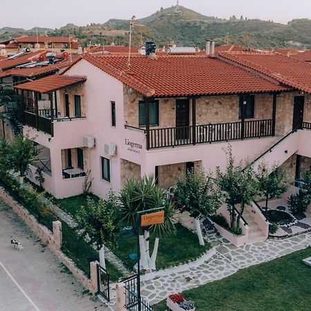 Liogerma Apartments Pefkochori Exterior photo